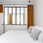 Habitat Parisien - Ponthieu Champs Elysees