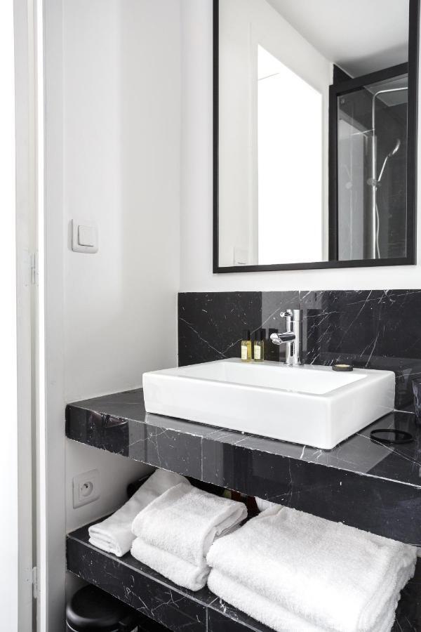 Habitat Parisien - Ponthieu Champs Elysees Apartment